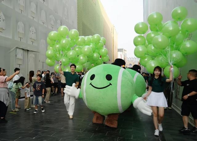 武汉这次有多火？一口气拿下3个全国前十！