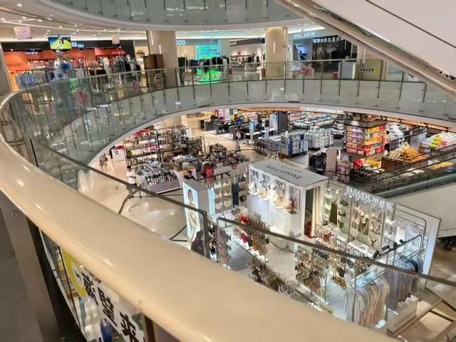 演唱会散场不打烊！海口美兰烟火气购物指南，逛出幸福感~