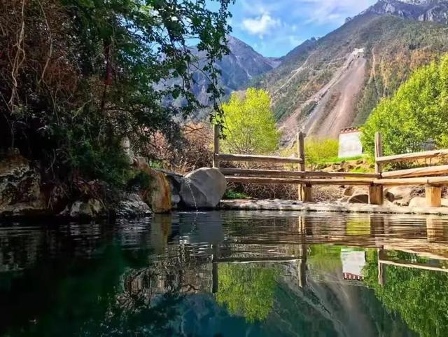 雪山下泡个汤，甘孜冬日真香！