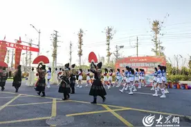 全员动起来！青岛明月·山海间首届全民趣味运动会开赛图片