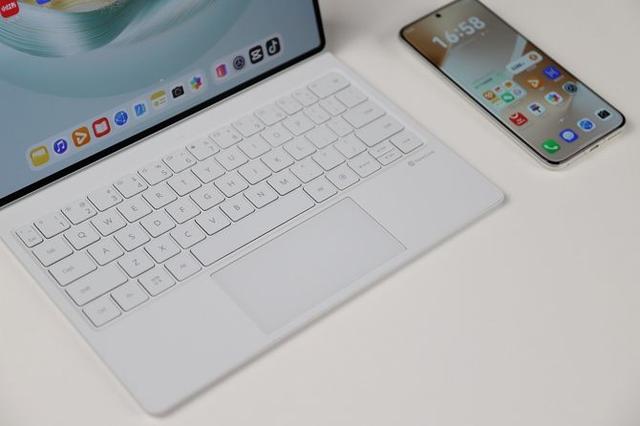 HUAWEI MatePad Pro 12.2英寸评测：轻薄便携大手笔，商务办公好帮手