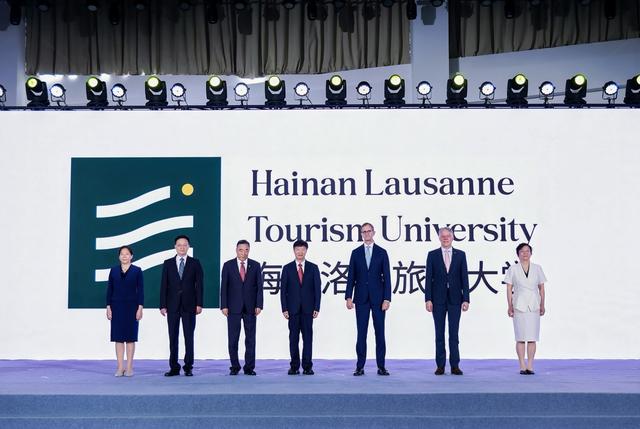 璞富腾推出私人飞机环球之旅，吉祥航空迎来19周年 | 一周旅行指南