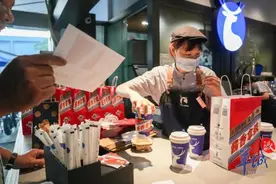 “茅台咖啡”刷屏！喝完能开车吗？记者吹气实测图片