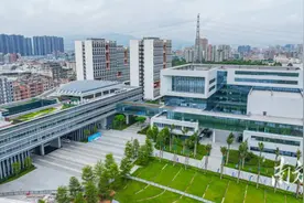 东湖快语｜​新兴大学超越老牌名校？特色的百花齐放优于排名的你追我赶图片