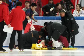 中国短道速滑队：王晔伤情较重，已送医治疗图片