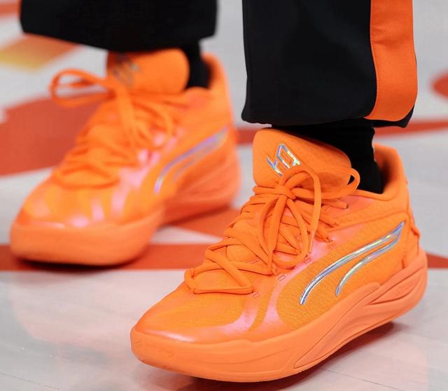 秒杀 NBA？「WNBA 全明星」上脚合集出炉！