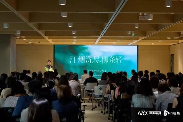 潮逛“心动奇庙夜”！这些橱窗里，藏着让你心动的街区审美