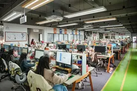 “一早接了十多个电话咨询出货”！中美贸易复苏，“外贸之城”东莞订单暴增图片