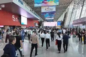 焦点访谈：民企 广交会上挑大梁图片