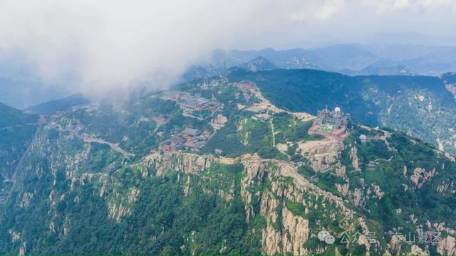 初秋泰山：藏在云雾里的诗意仙境