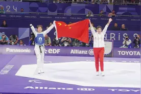 山东首金！历史突破！青岛运动员李羽洁获得巴黎残奥会跆拳道冠军图片