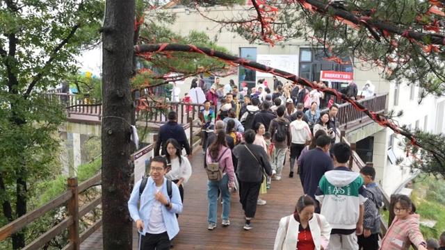 “川超”燃动巴中双节 文体旅融合激发消费新活力