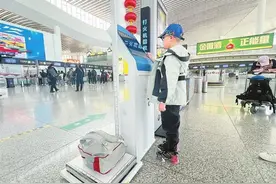 兰州中川国际机场引入智能行李测量机图片