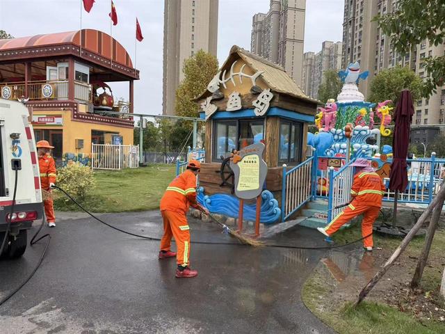 东西湖区梧桐雨公园400公顷美景的保洁密码