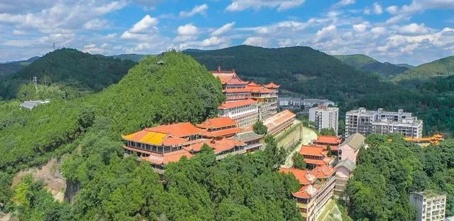 乐游绵阳 清凉一夏 ‖ 这“夏”,真藏不住了——八月盐亭的烟火与清凉