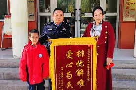 “熊孩子”网游充值阿瓦提民警悉数追回图片