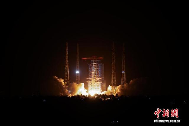 中国成功发射卫星互联网低轨卫星