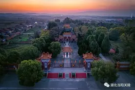 AI生成的“关公”图文出现大量黑话烂梗，五大关庙联合谴责图片