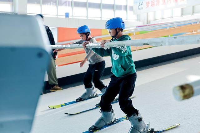 京味冰雪嘉年华举行 助推京张体育文化旅游带建设