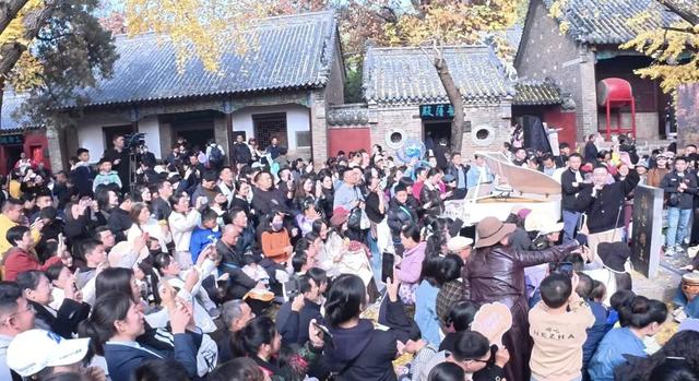 赵立坚微博打call日照银杏古树！附高清大图+进阶玩法！