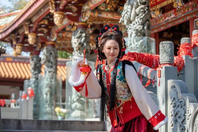 台儿庄古城的入冬六件套，暖暖的很贴心！