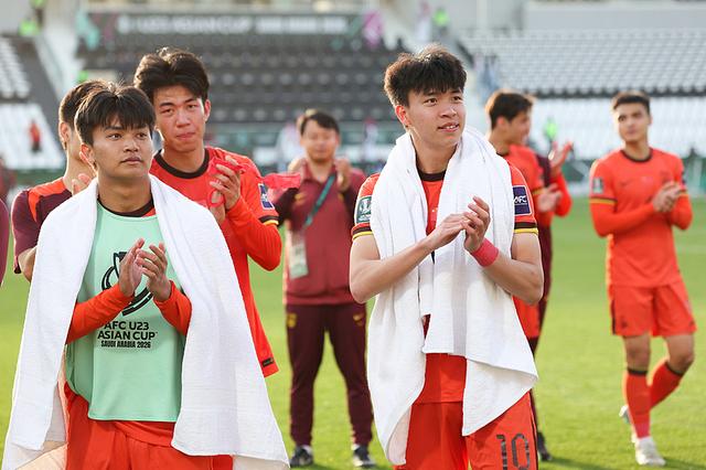 U23亚洲杯｜拼到最后的U23国足配得上赞誉	，这届大赛的收获超出预想