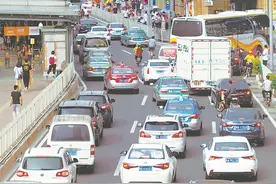 广州外地车“高峰限行”在即 有车主加入摇号大军图片