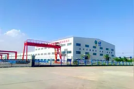 巴楚县粤水电智慧光伏产业园2.4兆瓦屋顶分布式光伏项目成功并网图片