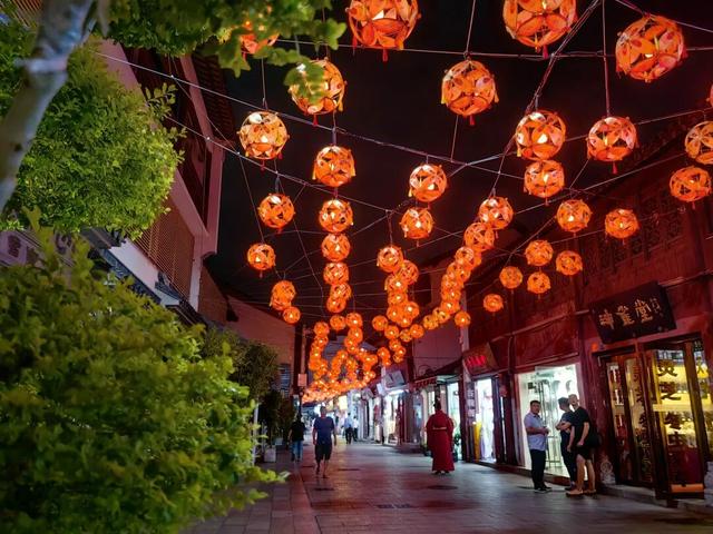 闵行首个光影节来啦！实景图比效果图还要美，就在……