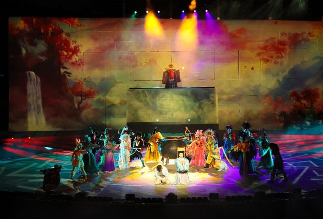 跟着演艺游山东丨《奇幻聊斋》让狐仙书生“跳”出书本