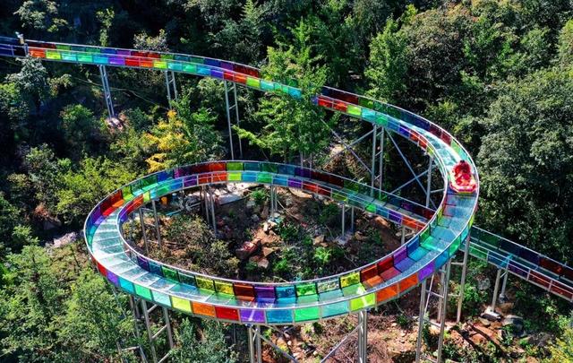 万山红遍正当时！济南红叶谷进入最佳观赏期