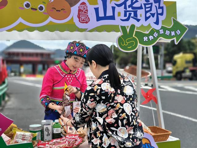 沿着高速游湖北|湖北交投把路网编织成“流动的旅游资源网”