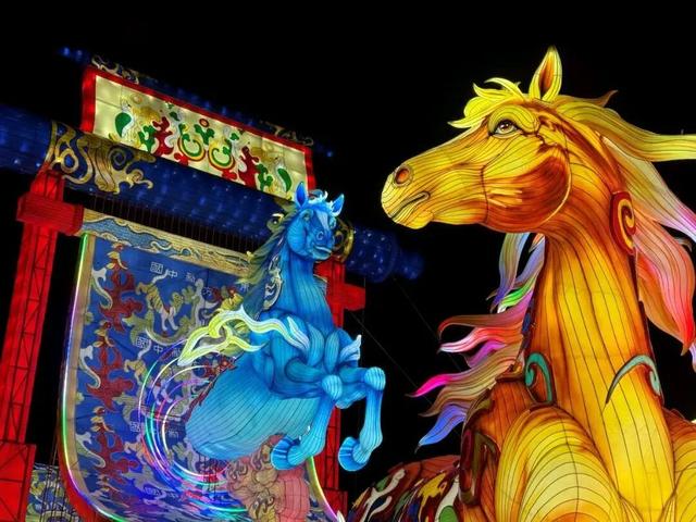 成都国际熊猫灯会，2月7日东安湖开园！