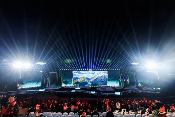 高端专访｜以山水为幕，以光影为笔，用电影叙事绘就巴蜀文旅新画卷    “电影人公益示范行”中国影协文志愿服务走进四川绵阳梓潼！