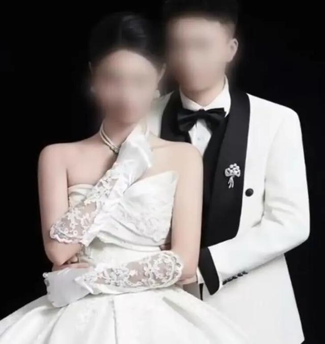 湖南一对恋人结婚前一天先后坠楼身亡	，原计划本月25日结婚，家人：感情很好，家里也赞同婚事，警方介入调查