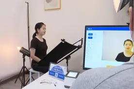 “标准照”变“满意照”！海宁首创身份证照社会化采集新服务图片