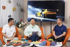 雷军直播突发“炸麦”，长达20分钟！网友：Are you OK？小米高管致歉图片
