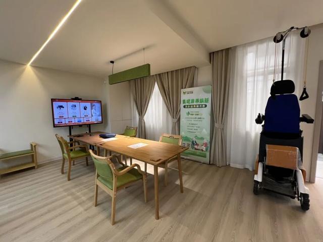 适老化补贴30%，这个智慧健康养老体验中心开业推出多项敬老优惠