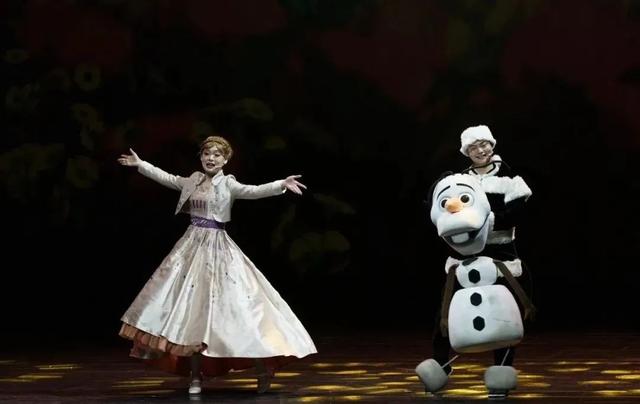 【文化中国行】冰雪女王遇见冰雪哈尔滨｜舞台剧《冰雪女王Ⅱ 艾莎的魔法奇缘》奇幻开演
