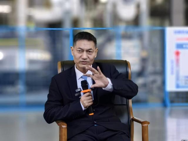 最新资讯-从上海到沙漠荒凉，他们跨越2000千米，16年拓荒第四代先辈核能(5)