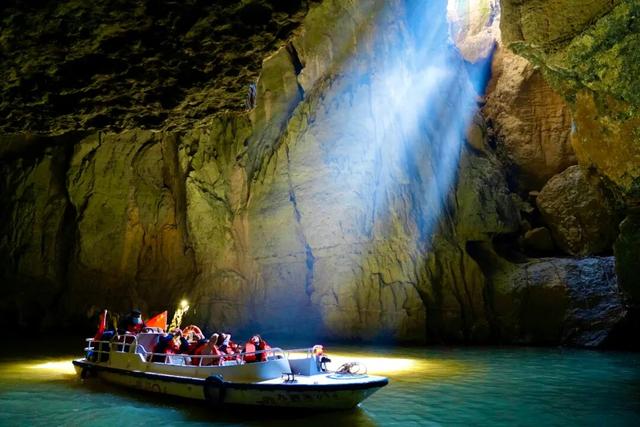 毕节：乌蒙织锦 文旅扬帆