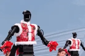 人形机器人，进厂“实习”图片