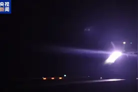 美军对也门胡塞武装发动新一轮空袭图片