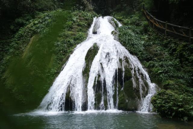 【秋游绥阳】双门峡：秋雨润峡景更幽