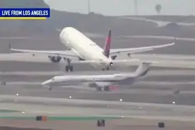 美国两架客机起飞时险些相撞，航空管理局已介入调查图片