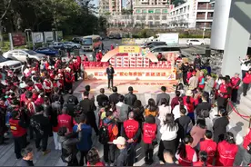 新春走基层 | 700余份“爱心年夜饭”大礼包为新业态劳动者和困难家庭“添菜”图片