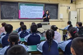 乳山：“蒲公英”进校园，护航学生身心健康图片