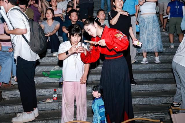 文旅约会到武汉：客家韵撞东湖夜 青春潮玩龙岩味
