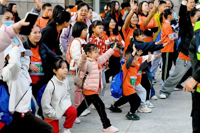 近9000人徒步打卡，解锁清城“诗和远方”！