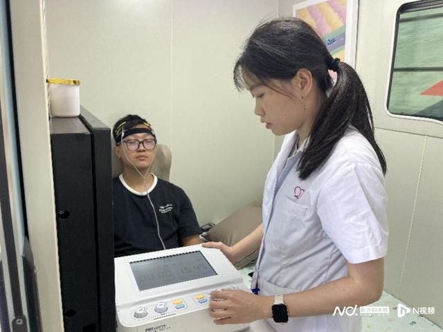 “5G脑心动车”亮相2025华南地区精神心理专科联盟年会
